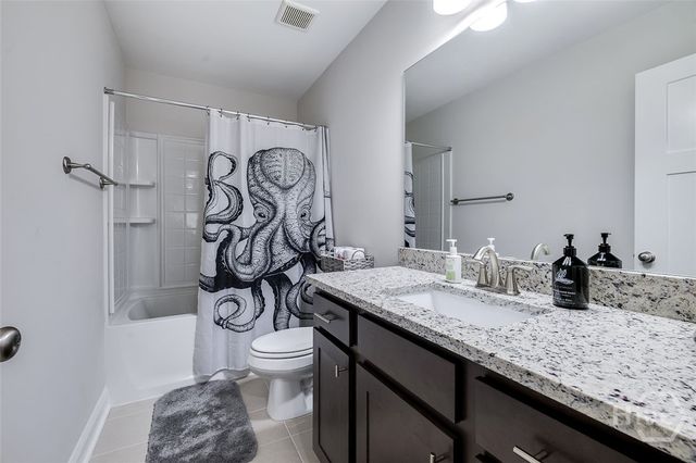 15 Oakcrest Court, Savannah, GA 31405