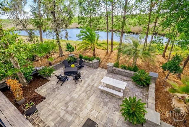 15 Oakcrest Court, Savannah, GA 31405