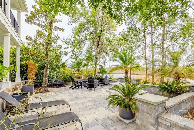 15 Oakcrest Court, Savannah, GA 31405