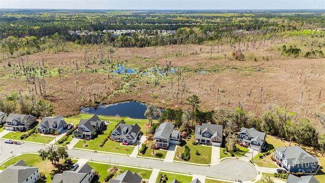 15 Oakcrest Court, Savannah, GA 31405