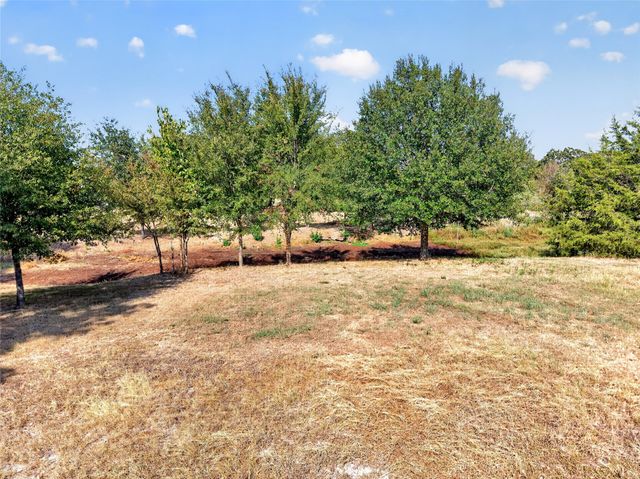 1015 Oak Trail, Quinlan, TX 75474