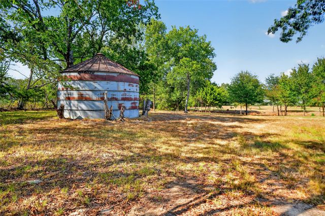 1015 Oak Trail, Quinlan, TX 75474