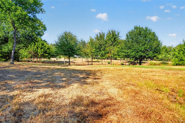 1015 Oak Trail, Quinlan, TX 75474