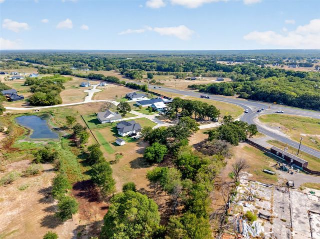 1015 Oak Trail, Quinlan, TX 75474