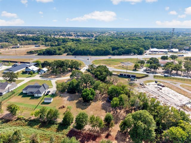 1015 Oak Trail, Quinlan, TX 75474
