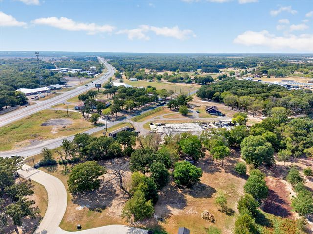 1015 Oak Trail, Quinlan, TX 75474
