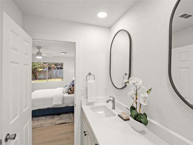 218 Crystal Knoll BLVD, Georgetown, TX 78626