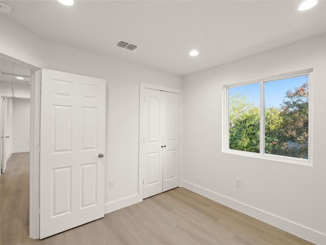 218 Crystal Knoll BLVD, Georgetown, TX 78626