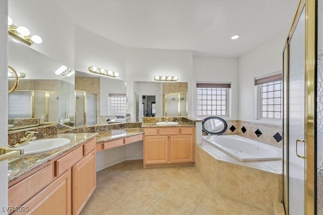 6120 Farm Road, Las Vegas, NV 89131