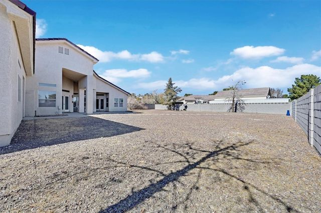 6120 Farm Road, Las Vegas, NV 89131