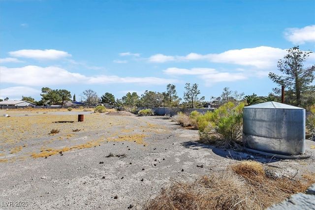 6120 Farm Road, Las Vegas, NV 89131