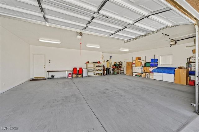 6120 Farm Road, Las Vegas, NV 89131