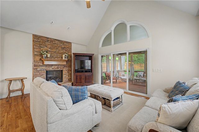 3701 NW Creekstone Boulevard, Bentonville, AR 72712