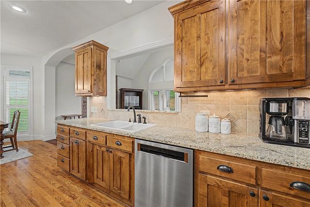 3701 NW Creekstone Boulevard, Bentonville, AR 72712