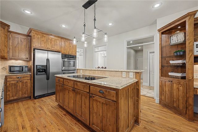 3701 NW Creekstone Boulevard, Bentonville, AR 72712