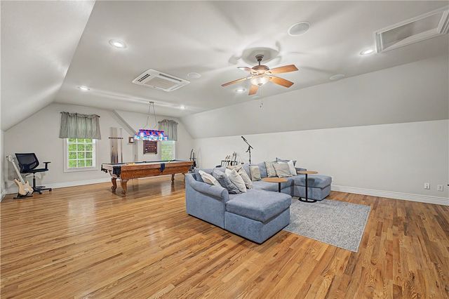 3701 NW Creekstone Boulevard, Bentonville, AR 72712