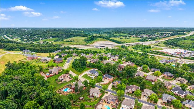 3701 NW Creekstone Boulevard, Bentonville, AR 72712