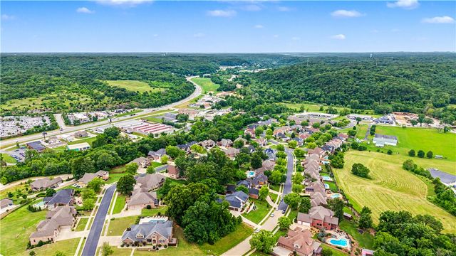 3701 NW Creekstone Boulevard, Bentonville, AR 72712