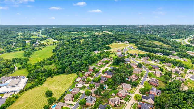 3701 NW Creekstone Boulevard, Bentonville, AR 72712