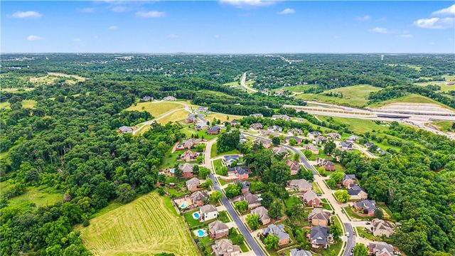 3701 NW Creekstone Boulevard, Bentonville, AR 72712
