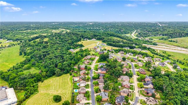 3701 NW Creekstone Boulevard, Bentonville, AR 72712