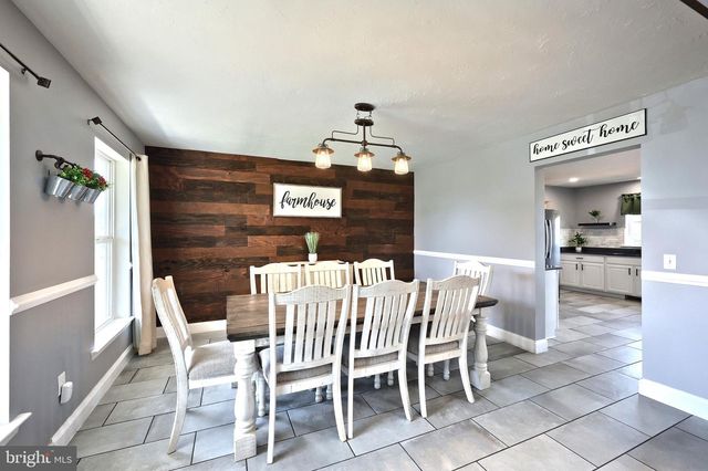 1314 KBS RD, Spring Grove, PA 17362