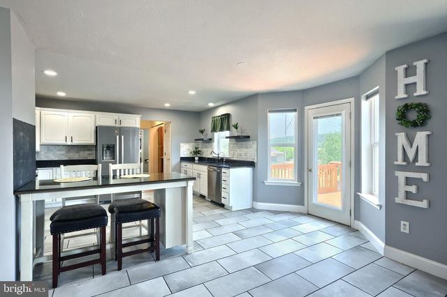 1314 KBS RD, Spring Grove, PA 17362