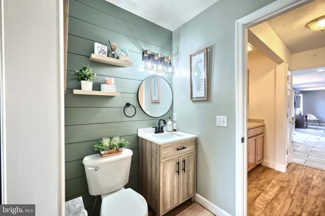 1314 KBS RD, Spring Grove, PA 17362