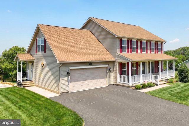 1314 KBS RD, Spring Grove, PA 17362
