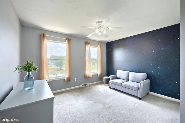 1314 KBS RD, Spring Grove, PA 17362