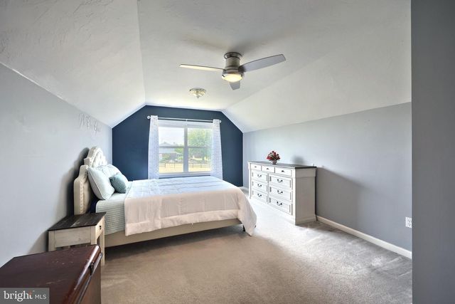 1314 KBS RD, Spring Grove, PA 17362