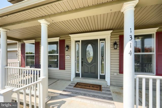 1314 KBS RD, Spring Grove, PA 17362