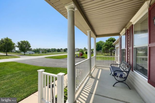 1314 KBS RD, Spring Grove, PA 17362