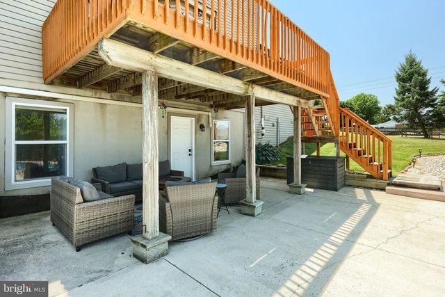 1314 KBS RD, Spring Grove, PA 17362