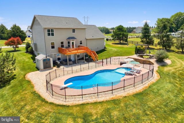 1314 KBS RD, Spring Grove, PA 17362