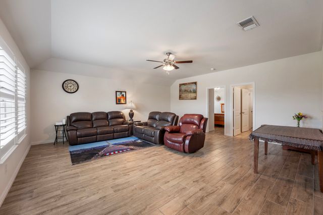 976 E Villas Court, Lewisville, TX 75067