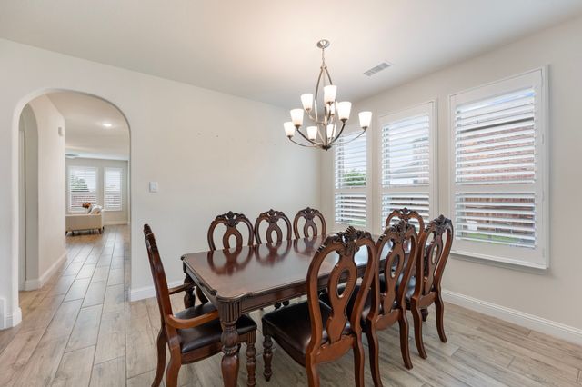 976 E Villas Court, Lewisville, TX 75067