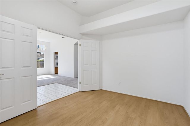 1243 Canevari Dr, Roseville, CA 95747