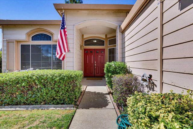 1243 Canevari Dr, Roseville, CA 95747