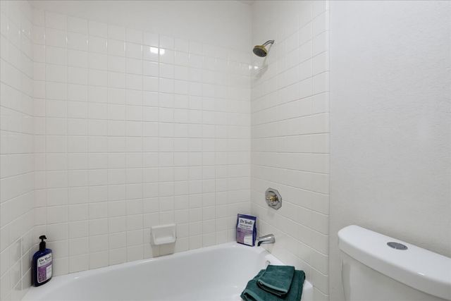 1243 Canevari Dr, Roseville, CA 95747