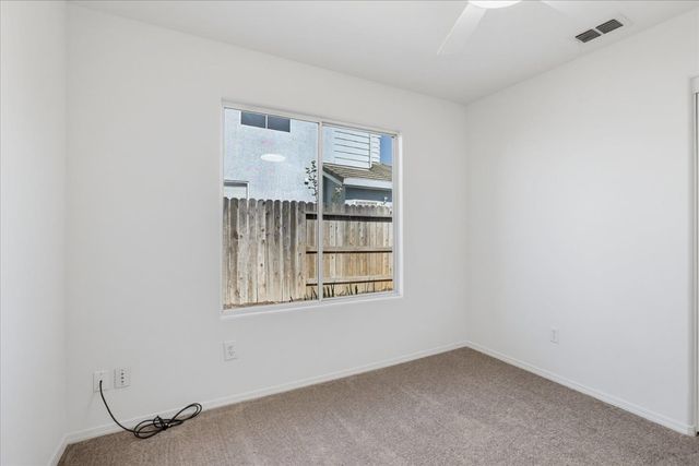 1243 Canevari Dr, Roseville, CA 95747