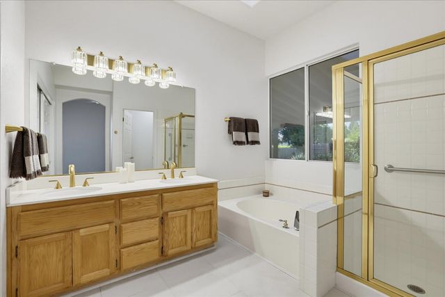 1243 Canevari Dr, Roseville, CA 95747