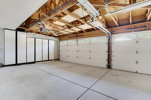 1243 Canevari Dr, Roseville, CA 95747