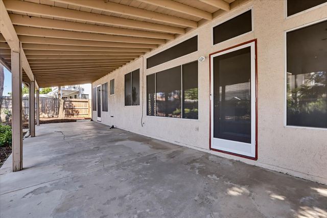 1243 Canevari Dr, Roseville, CA 95747