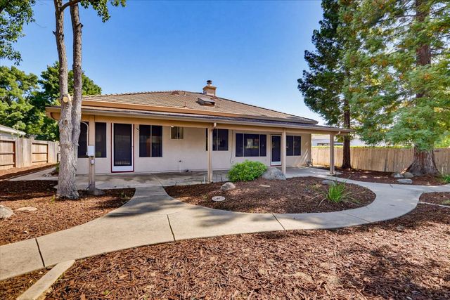 1243 Canevari Dr, Roseville, CA 95747