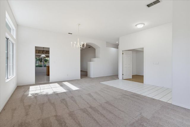 1243 Canevari Dr, Roseville, CA 95747