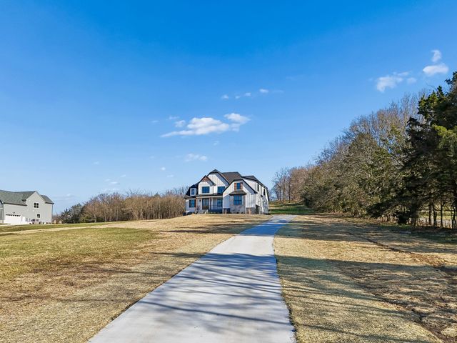 13821 Cainsville Rd, Lebanon, TN 37090