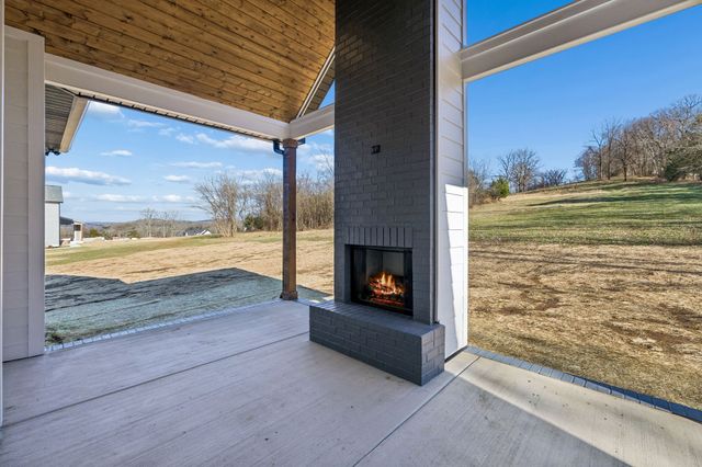 13821 Cainsville Rd, Lebanon, TN 37090