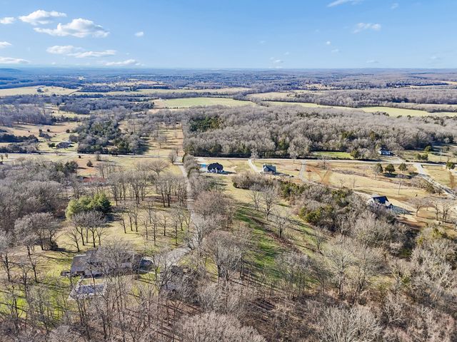 13821 Cainsville Rd, Lebanon, TN 37090