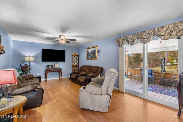 2895 Looney Rd, Parrottsville, TN 37843